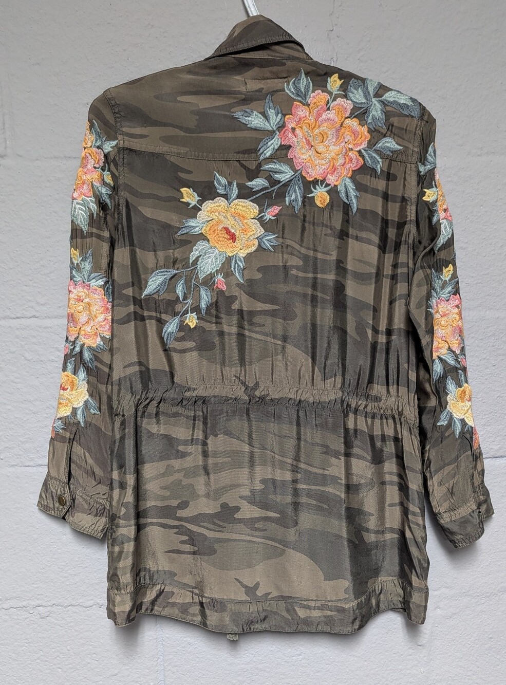 Johnny Was Workshop Embroidered Camo Jacket Size XS - Picture 2 of 14